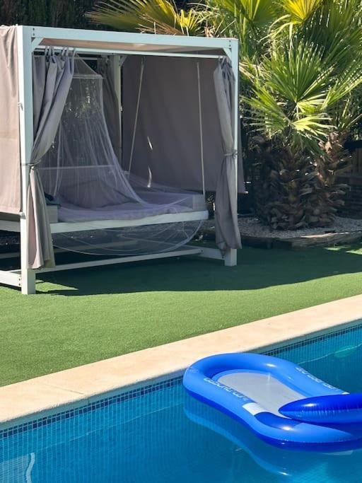 Espectacular Alojamiento Con Piscina En บิเรีย ภายนอก รูปภาพ